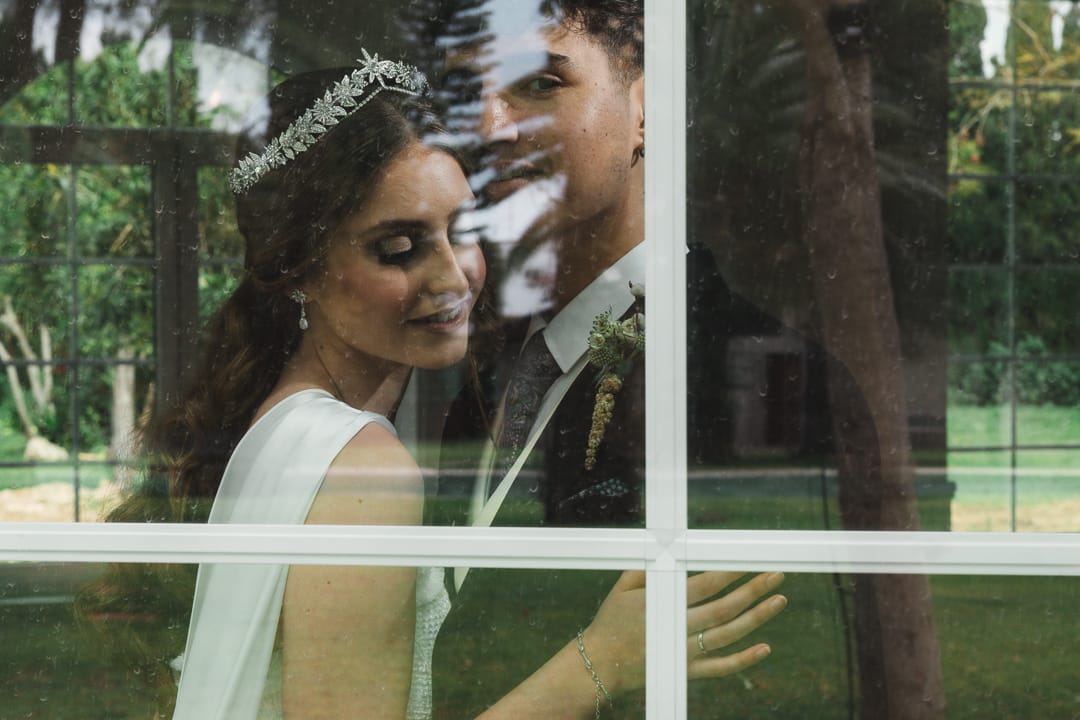 Reflejo en cristal, segundo ángulo