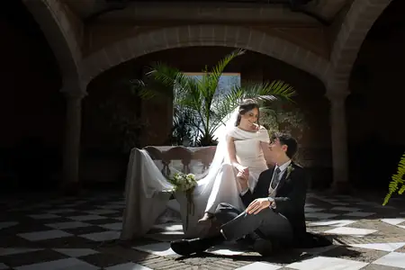 Reflejo cercano con gesto